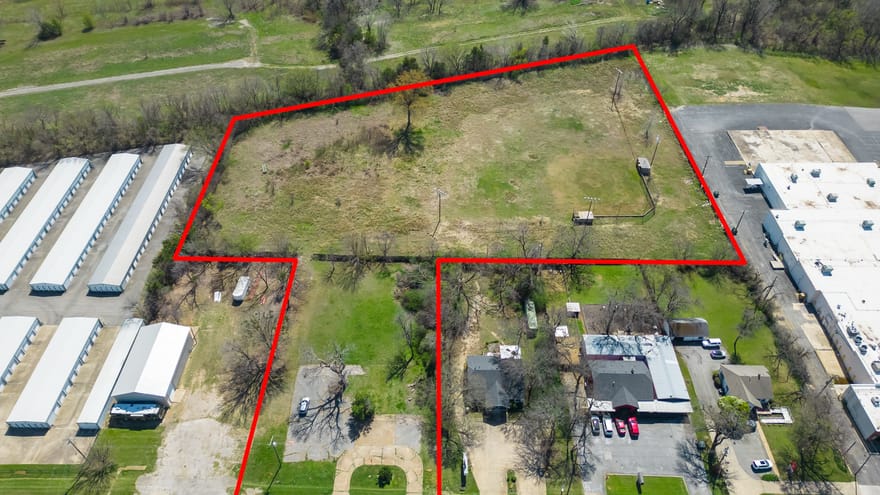 2208 W Morton Street, Denison, Texas