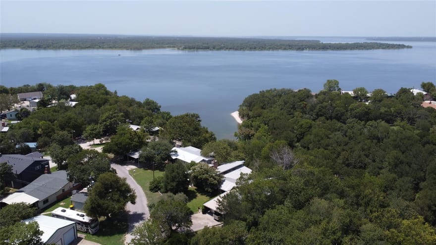 224 Mohon Drive, Whitney, Texas