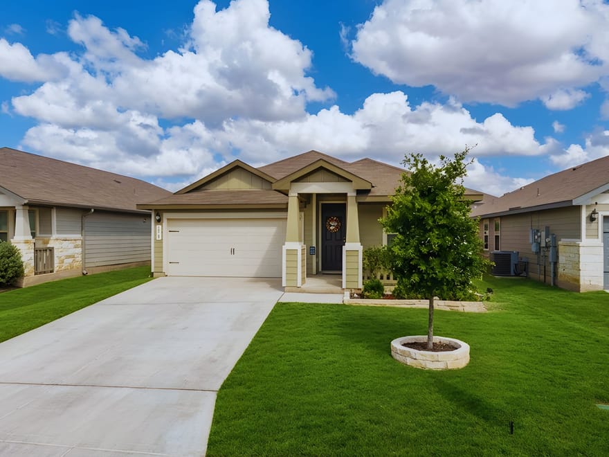 1263 William Crest, New Braunfels, Texas