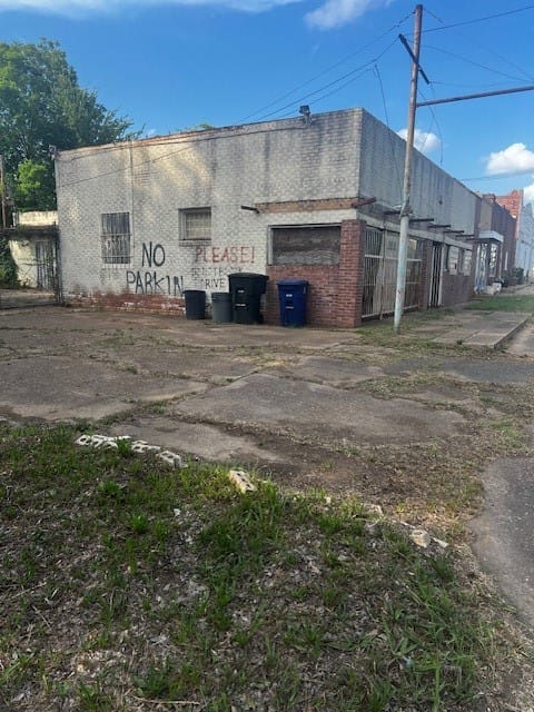 2818 Greenwood Road, Shreveport, Louisiana