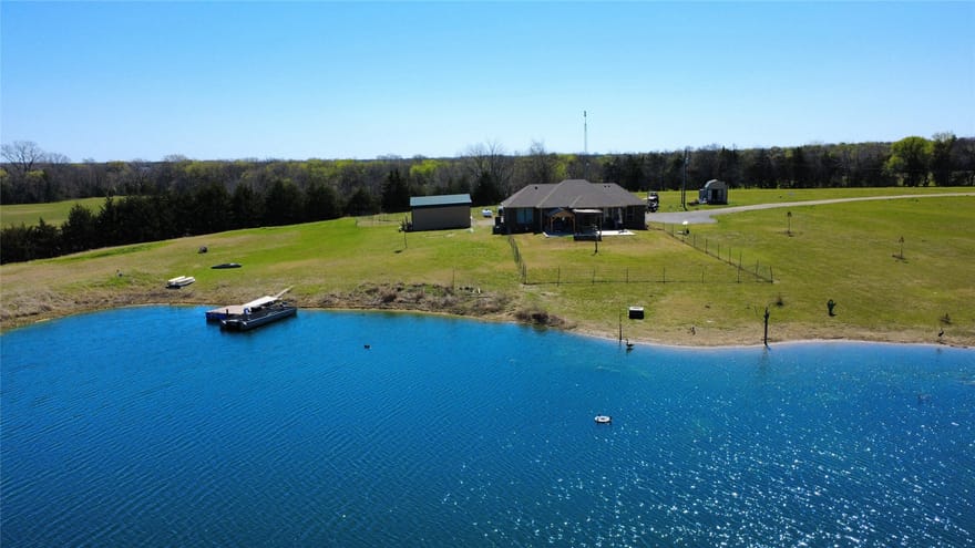 884 County Road 2900, Dodd City, Texas