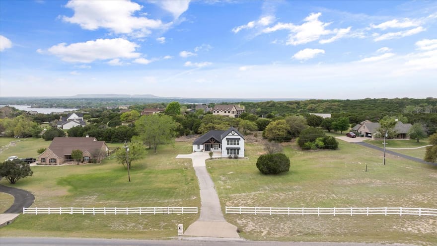 2902 Davis Road, Granbury, Texas