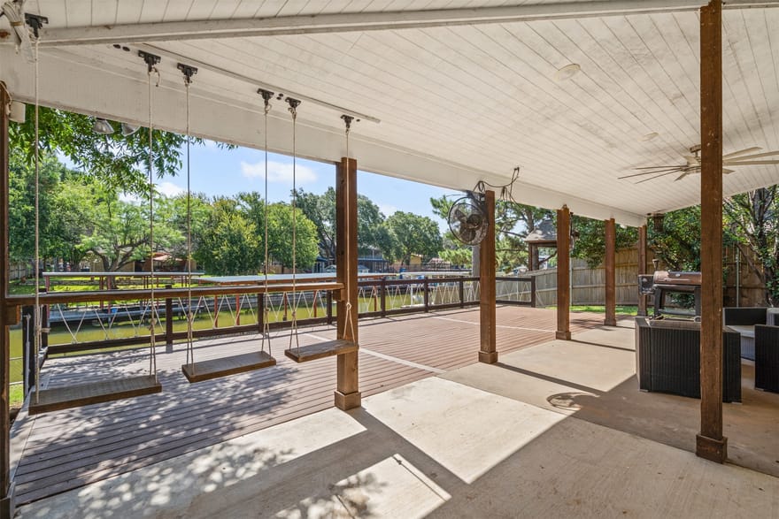 4021 Sioux Court, Granbury, Texas