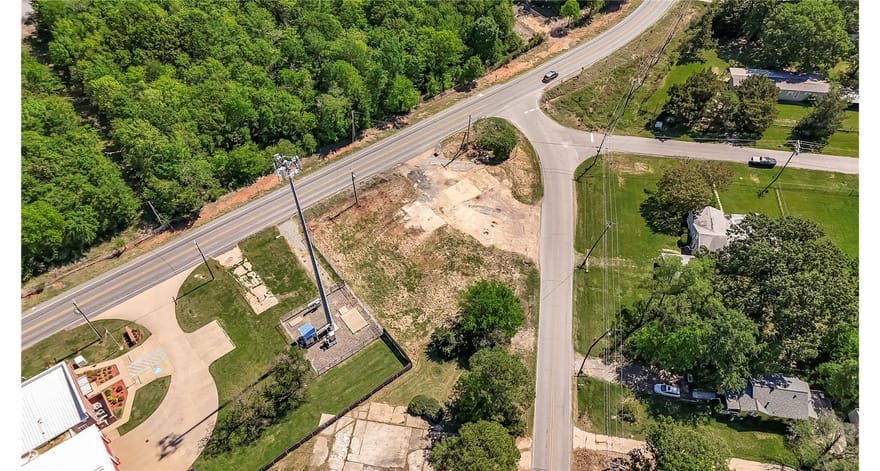 4301 N Lakeshore Drive, Shreveport, Louisiana