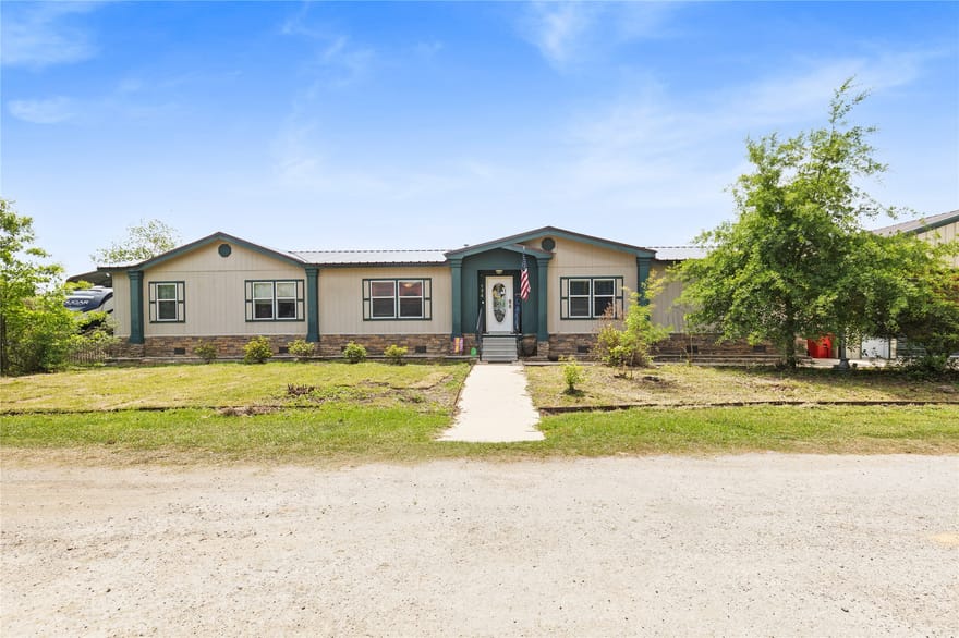 174 Lake Front Drive, Trinity, Texas