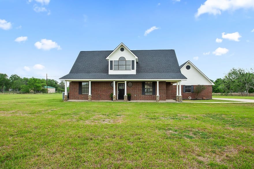 602 Cedar Creek Drive, Needville, Texas