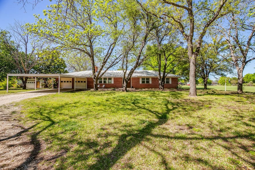 8216 Cleburne Highway, Granbury, Texas