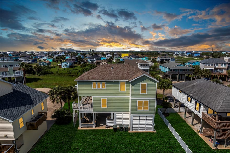 13951 Pirates Beach Boulevard, Galveston, Texas