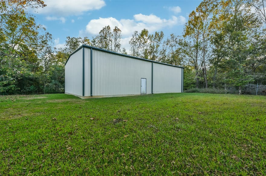 1609 Lakeland Drive, Liberty, Texas