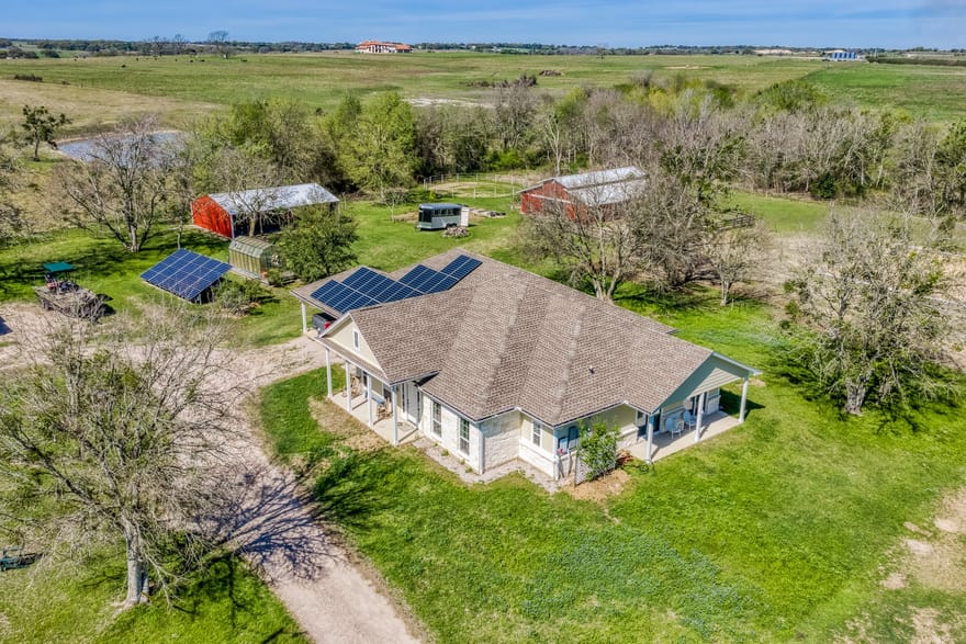 6510 Ganske Road, Burton, Texas
