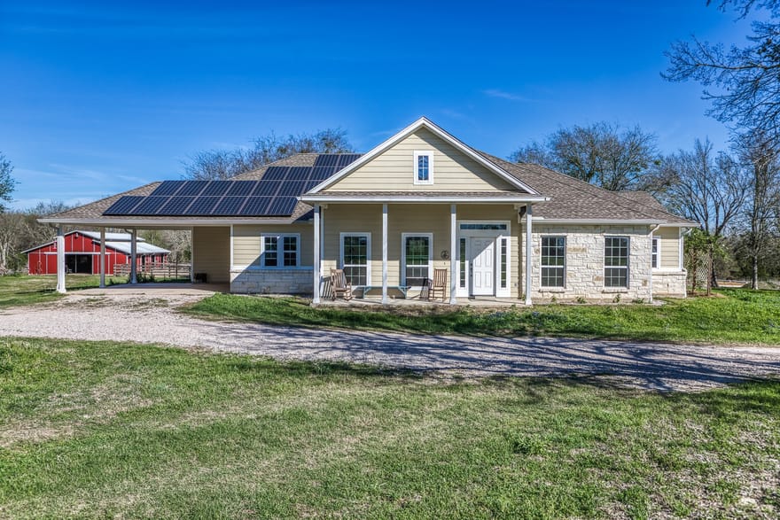 6510 Ganske Road, Burton, Texas