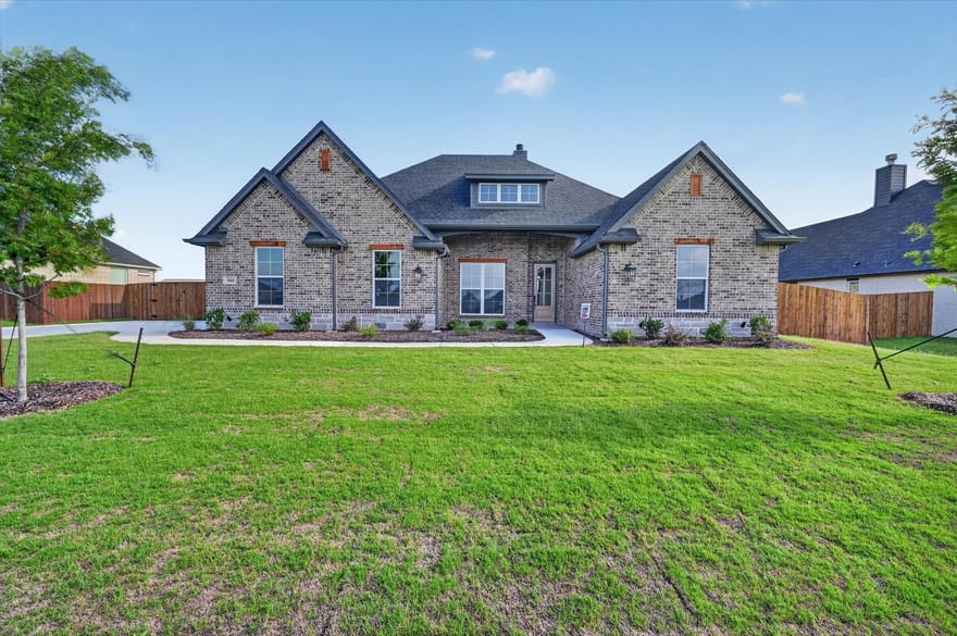 144 Chapowits, Godley, Texas