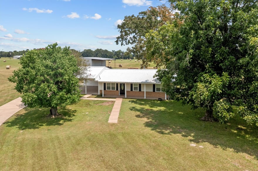 8279 State Highway 19, Lovelady, Texas