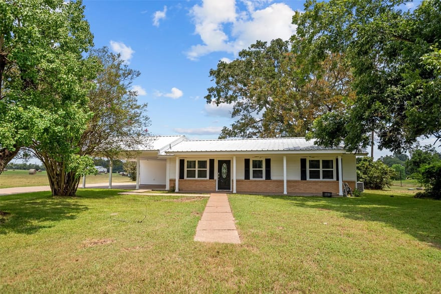 8279 State Highway 19, Lovelady, Texas