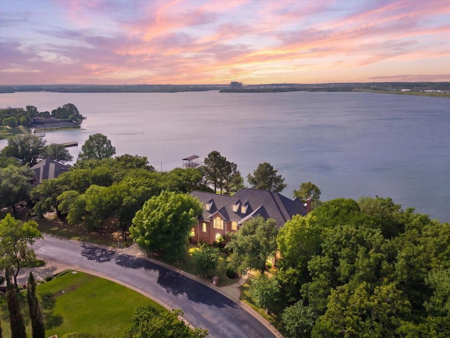 5815 Bay Club Drive, Arlington, Texas