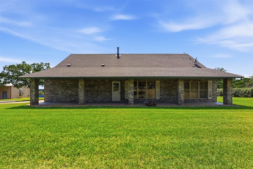 4609 Slayton Road, Cleburne, Texas