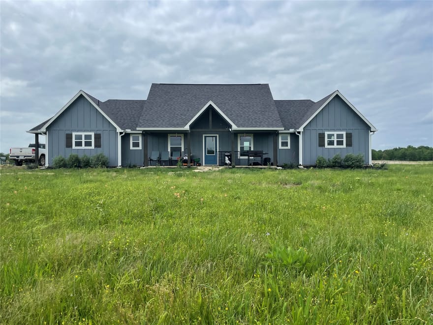 712 Vz County Road 3510, Wills Point, Texas