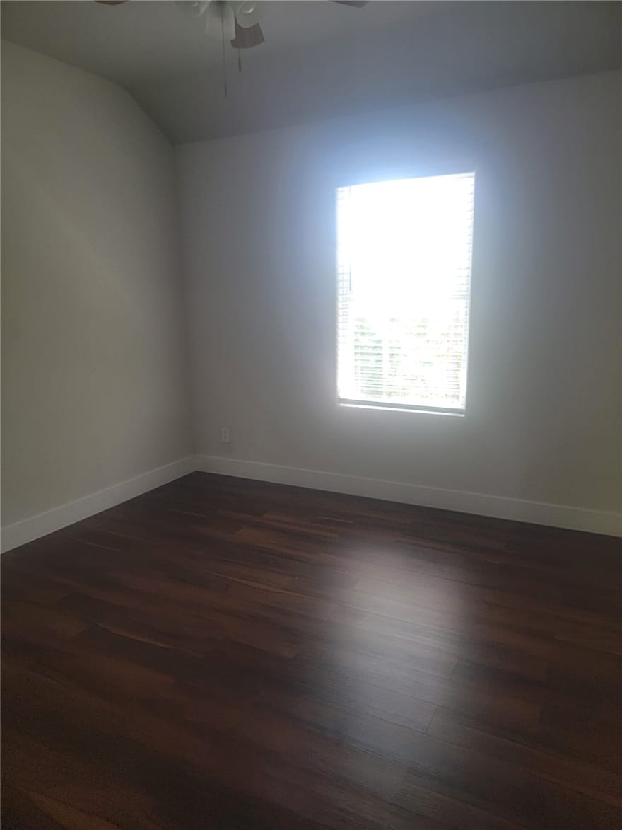 774 County Road 3542, Cleveland, Texas