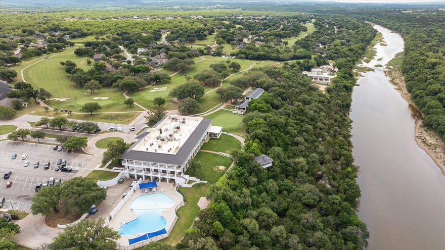 8828 Sundance Place Court, Granbury, Texas