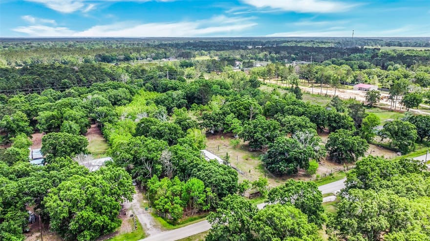 198 County Road 6881, Dayton, Texas