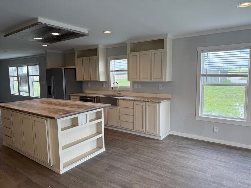 5937 County Road 1017, Joshua, Texas