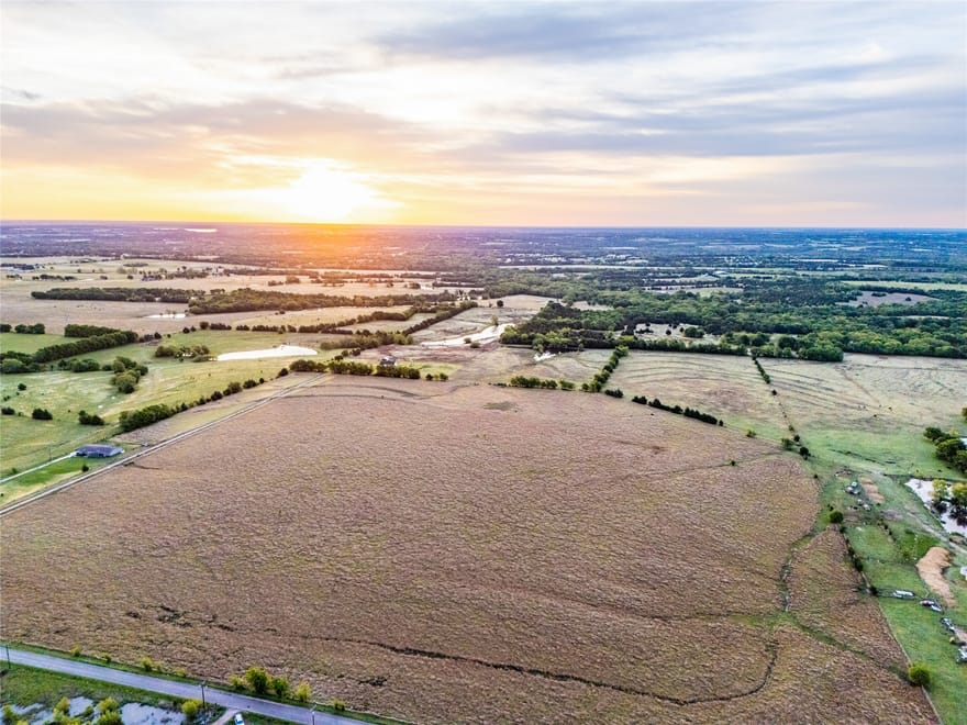 950 Old Ida Road, Sherman, Texas