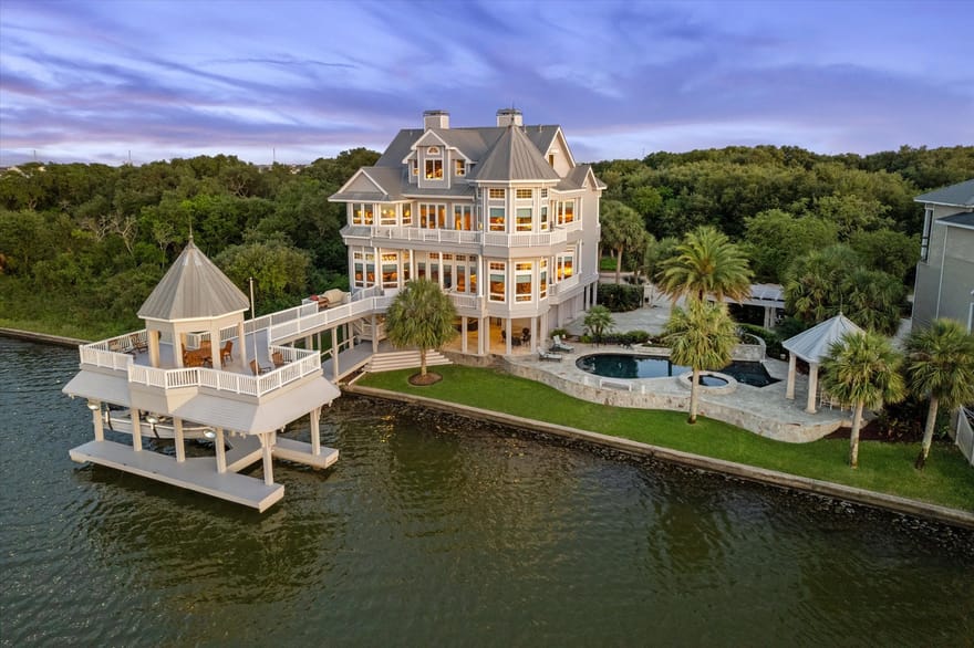 13415 Jibstay Court, Galveston, Texas