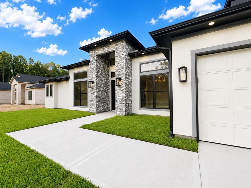 1156 Spanish Drive, Dayton, Texas