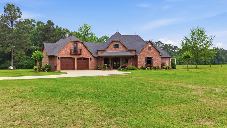 1581 County Road 715, Buna, Texas