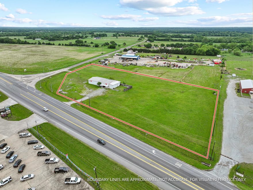 3301 S State Highway 121, Bonham, Texas