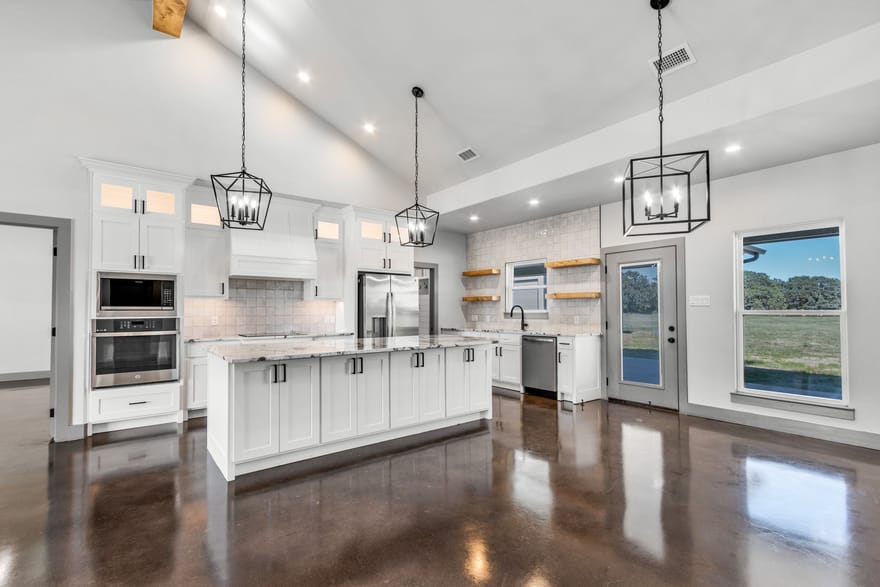 159 Lake Valley Road, Sunset, Texas