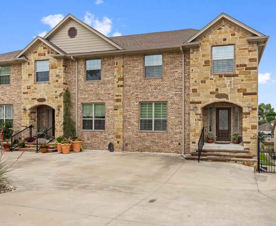 5250 Country Club Drive, Granbury, Texas