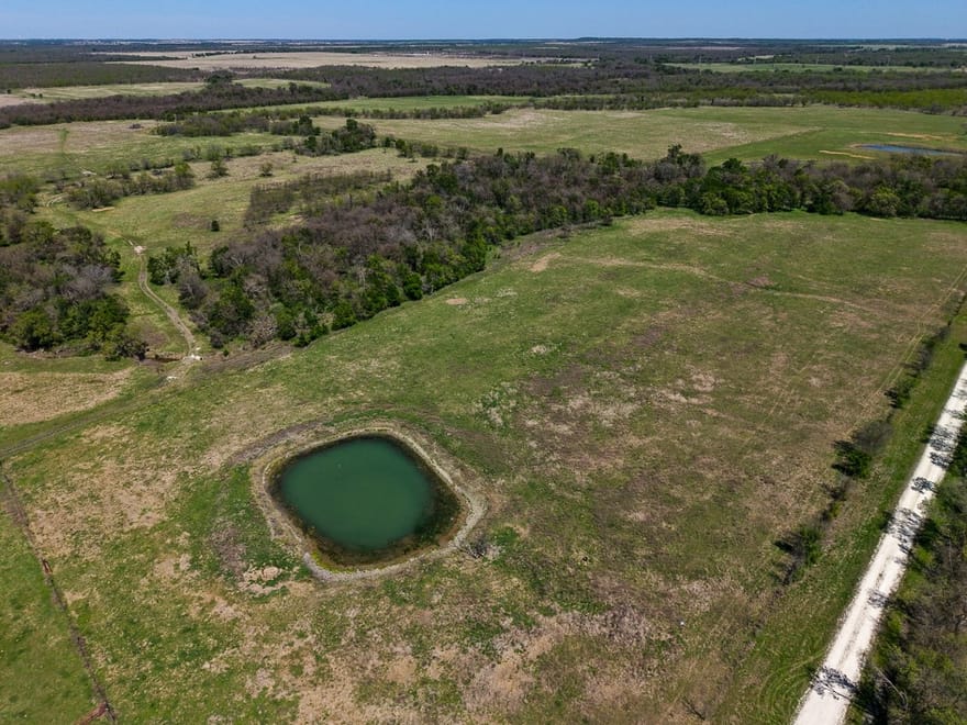 303 Lcr 626 Road, Groesbeck, Texas