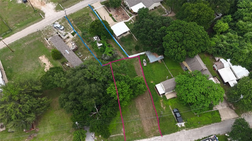 8165 Deer View Circle, Granbury, Texas