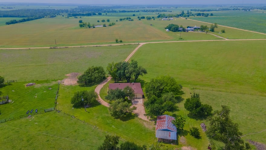 3053 Hobby Creek Road, Burlington, Texas