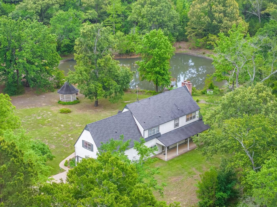 1434 Vz County Road 4519, Van, Texas