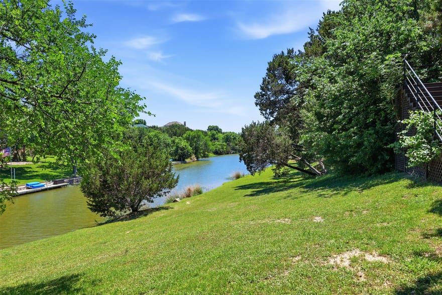 1911 Wigeon Street, Granbury, Texas