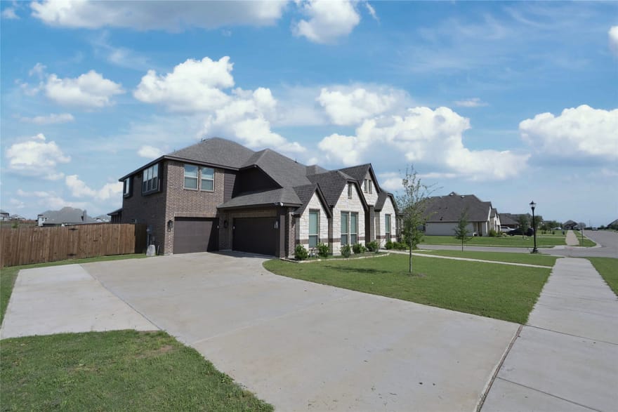 12600 Eagles Bluff, Godley, Texas