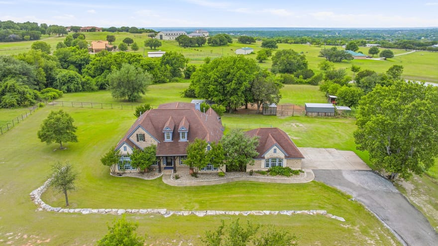 1914 Bentwater Parkway, Granbury, Texas