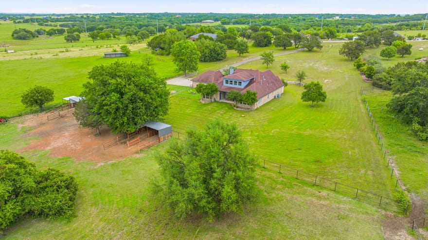 1914 Bentwater Parkway, Granbury, Texas
