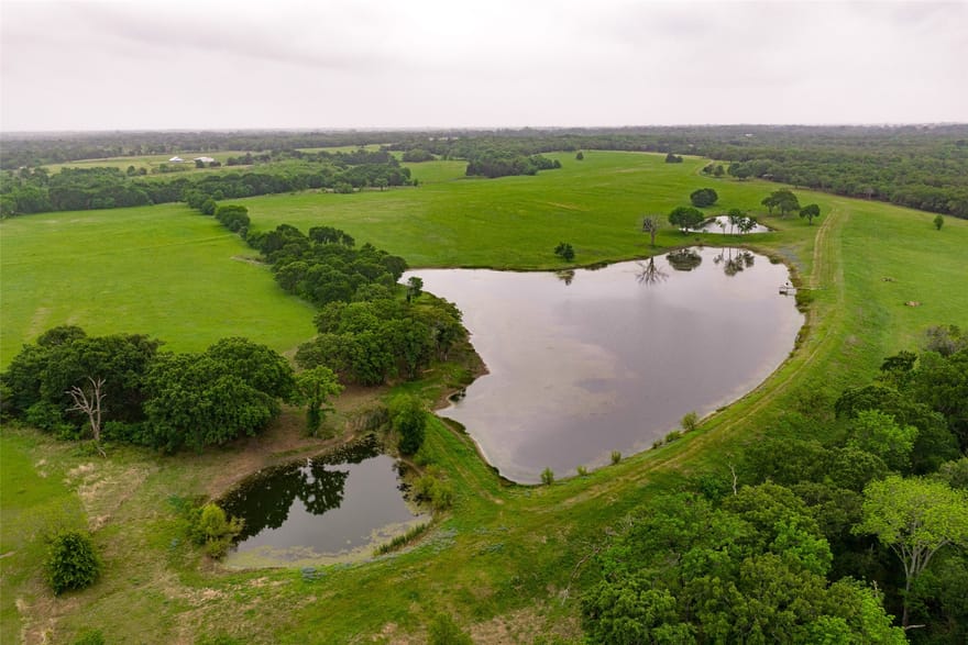 5531 NE County Road 3130, Kerens, Texas