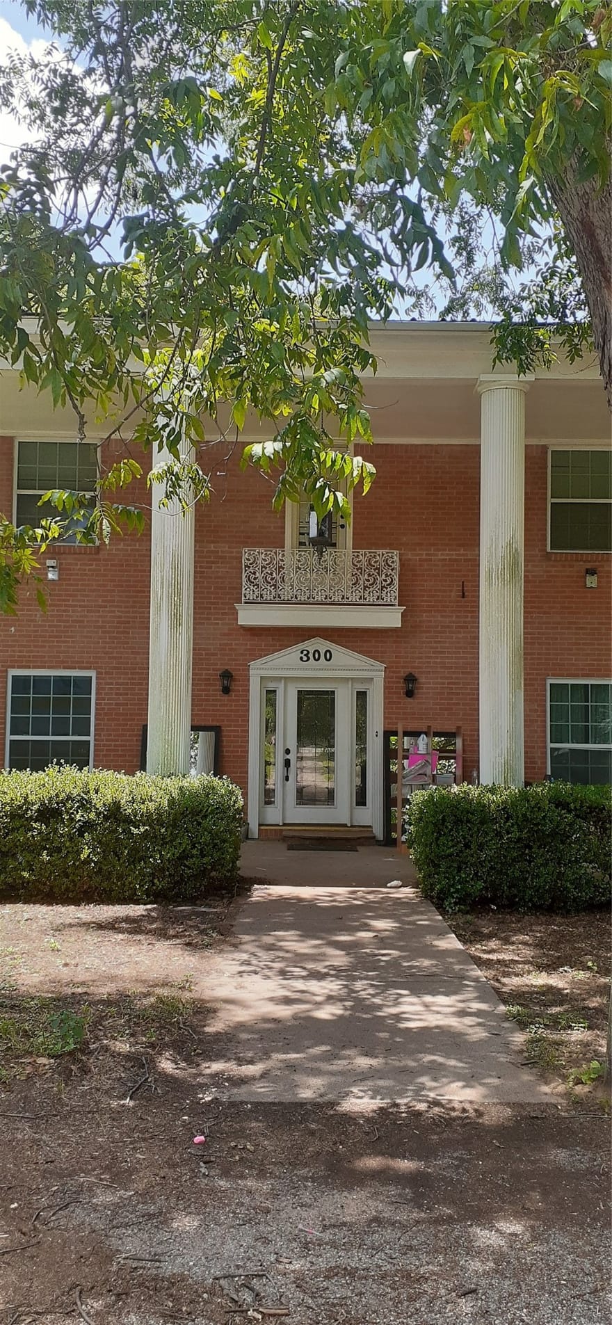 300 S Mockingbird Lane, Keene, Texas