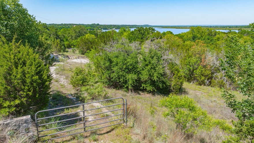 4917 Plum Bush Street, Granbury, Texas