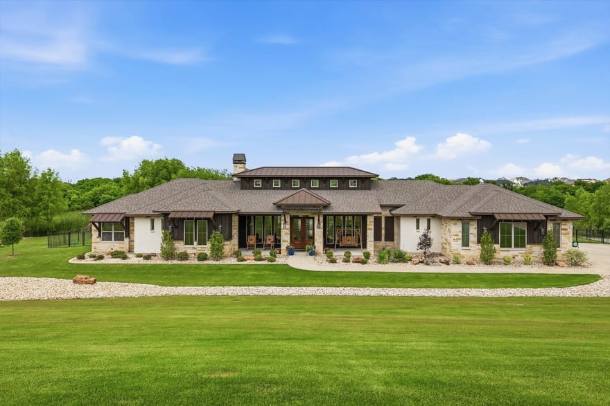 9112 Sirius Lane, Godley, Texas
