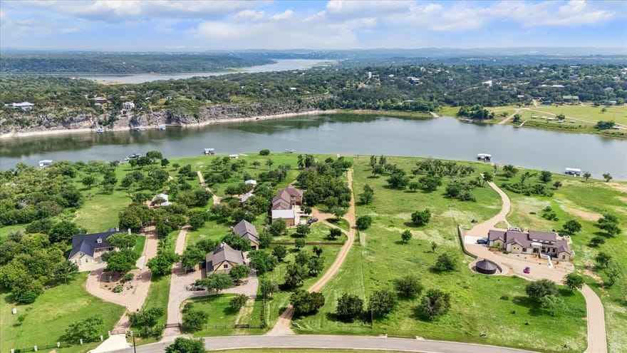 511 Chimney Cove Drive, Marble Falls, Texas