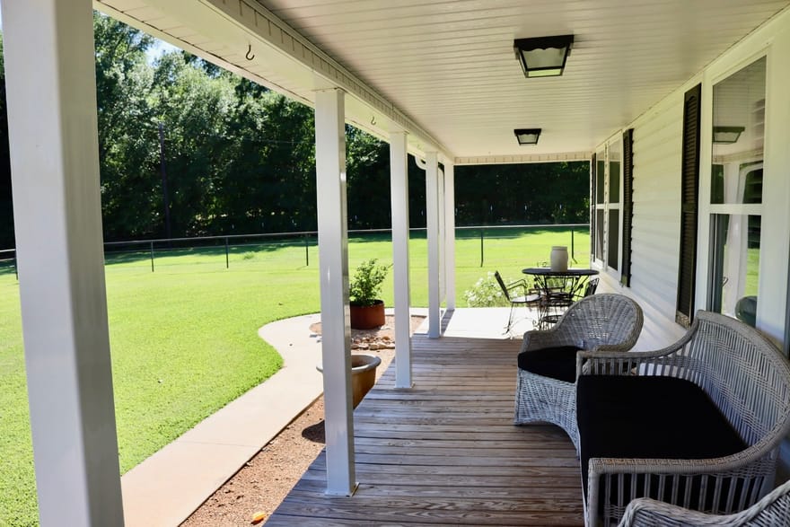 387 County Road 2101, Ivanhoe, Texas