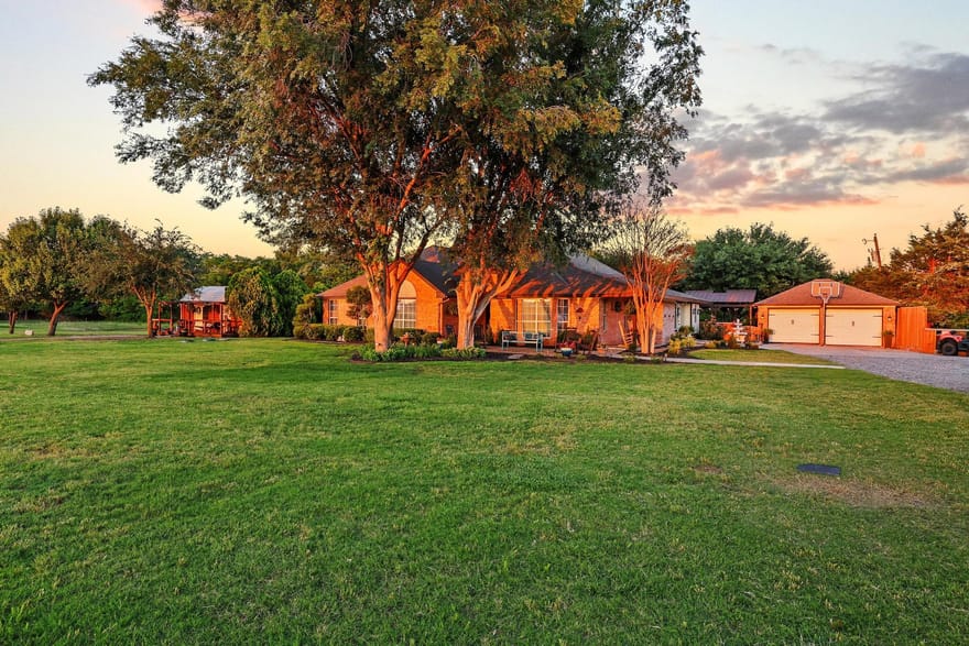 981 County Road 4918, Trenton, Texas