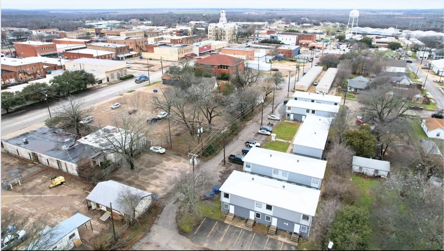 208 N Church Street, Hillsboro, Texas