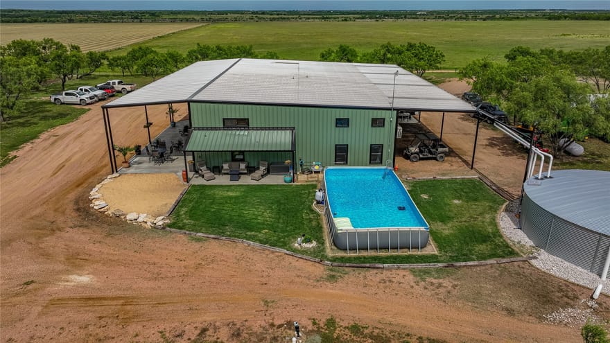 1250 County Rd 419, Rochelle, Texas