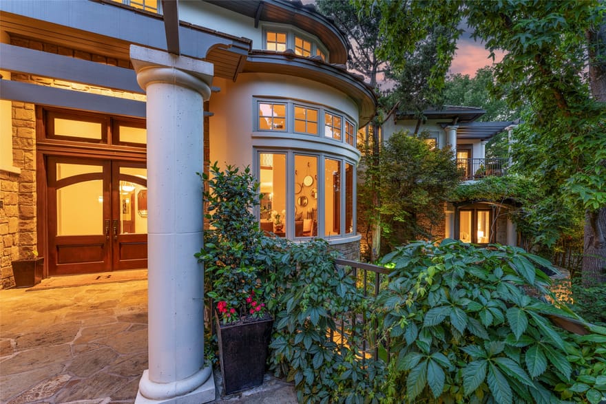2702 Mark Twain Court, Arlington, Texas